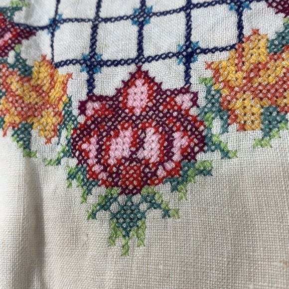 Vintage Cross-stitch Floral Pineapple Hearts Linen Tea Towel Runner 39.5” x 16” - Picture 14 of 17